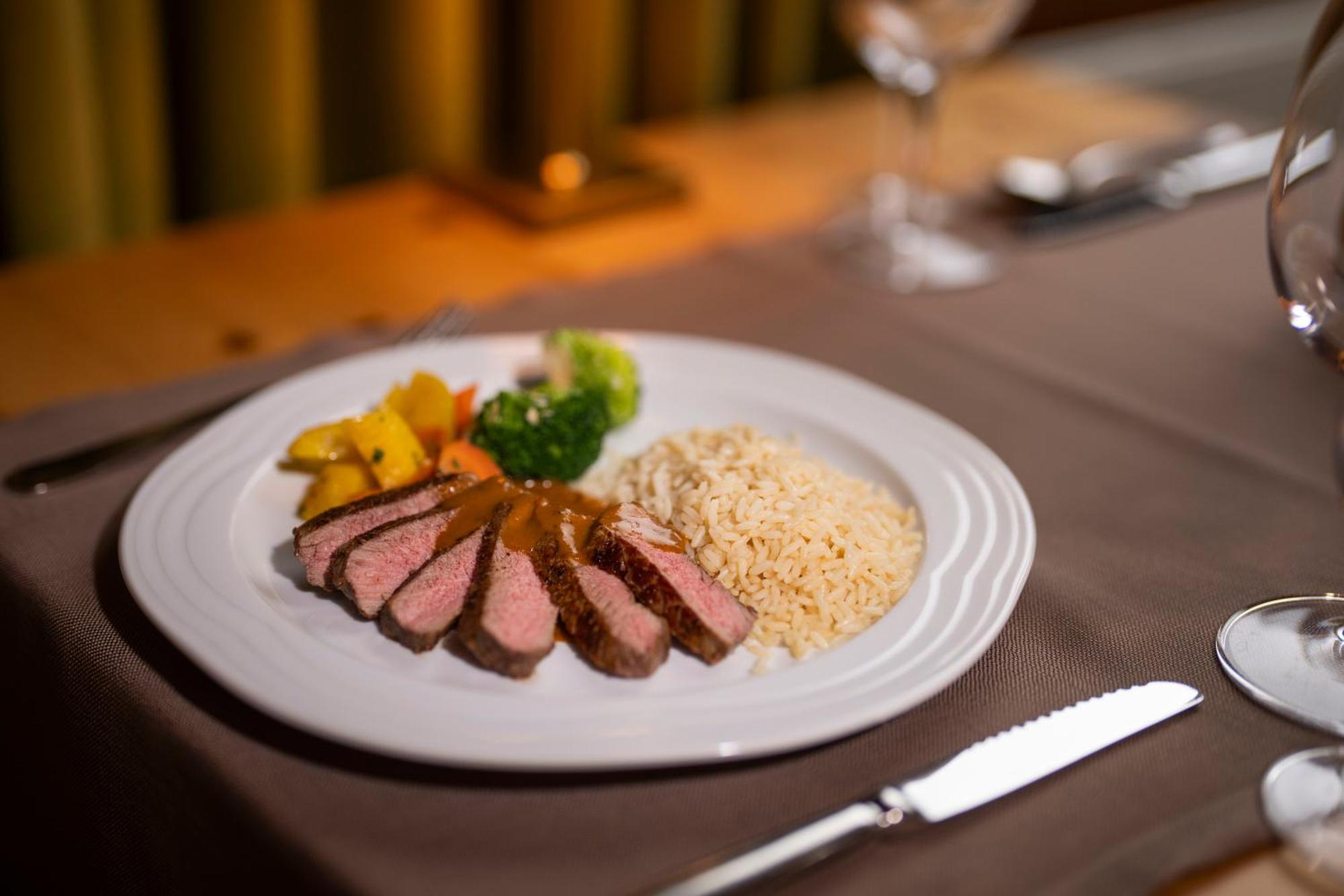 Hotel Helvetia Müstair Eksteriør billede